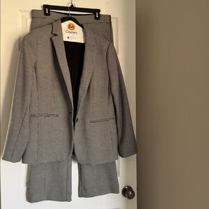 Ann Taylor Houndstooth Blazer and matching Pants size 12